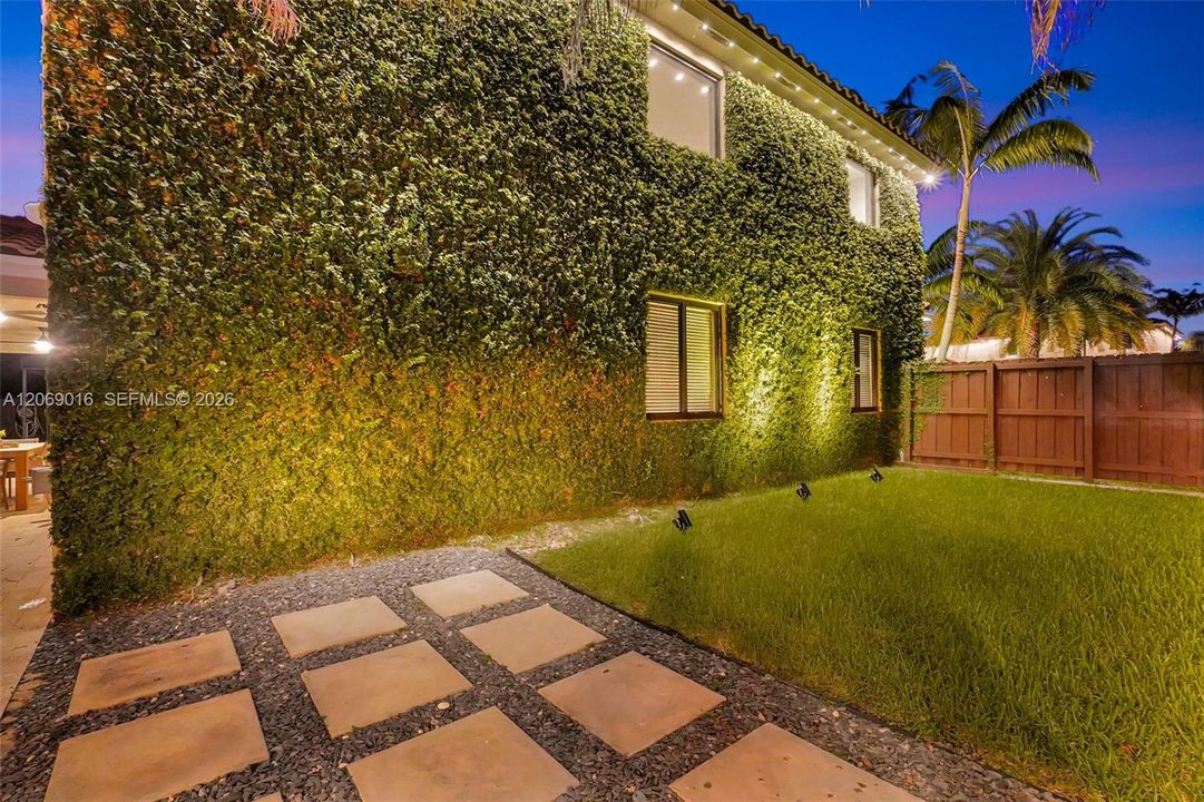 En Venta: $1,299,000 (6 camas, 4 baños, 0 Pies cuadrados)