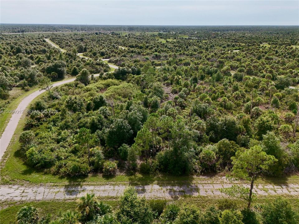 待售: $18,000 (0.23 acres)
