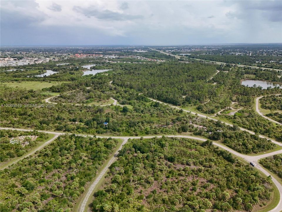 待售: $18,000 (0.23 acres)