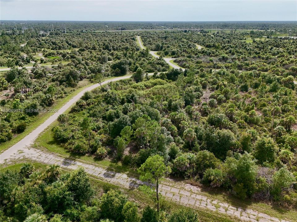 待售: $18,000 (0.23 acres)