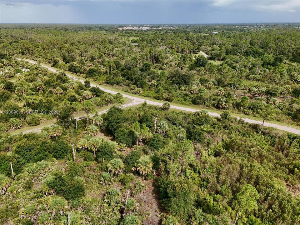 待售: $18,000 (0.23 acres)