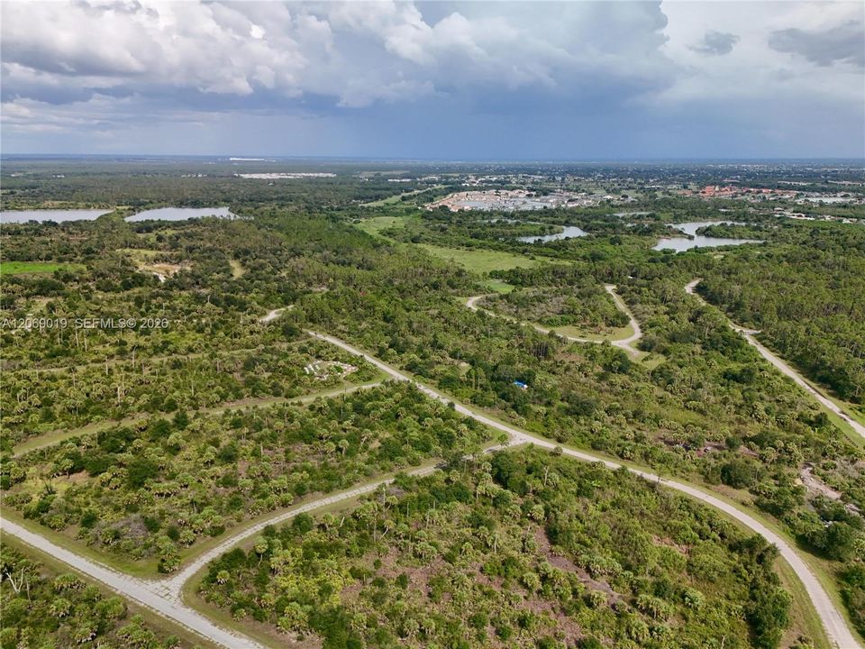 待售: $18,000 (0.23 acres)