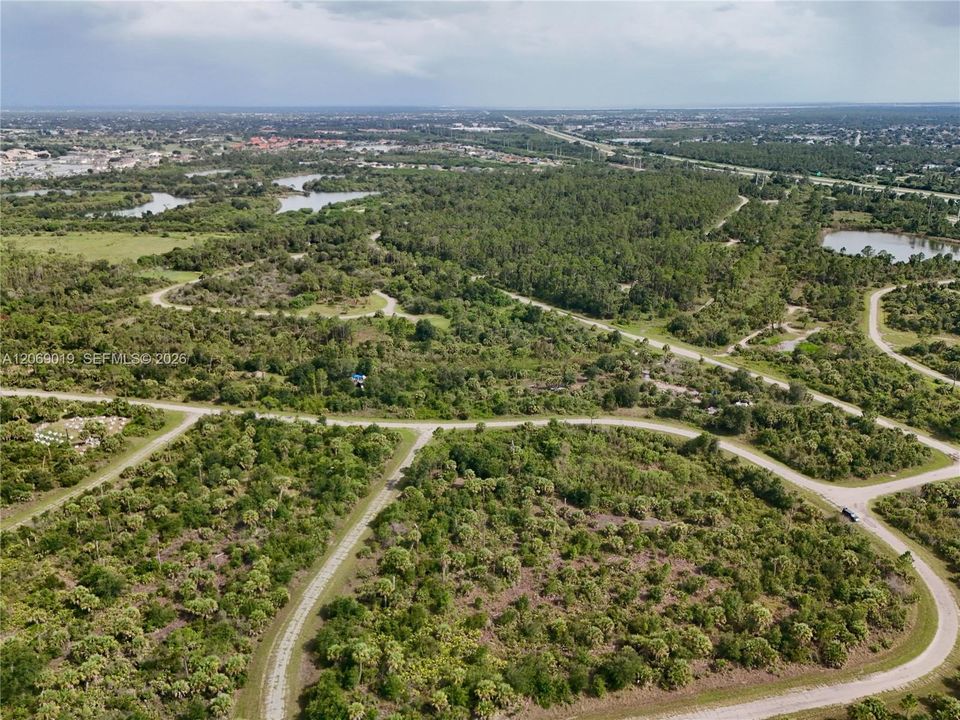 待售: $18,000 (0.23 acres)