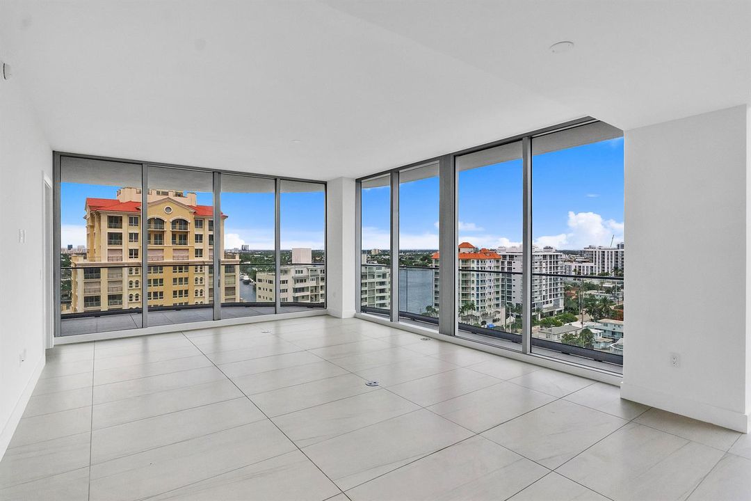 151 N Seabreeze Blvd u1003_008