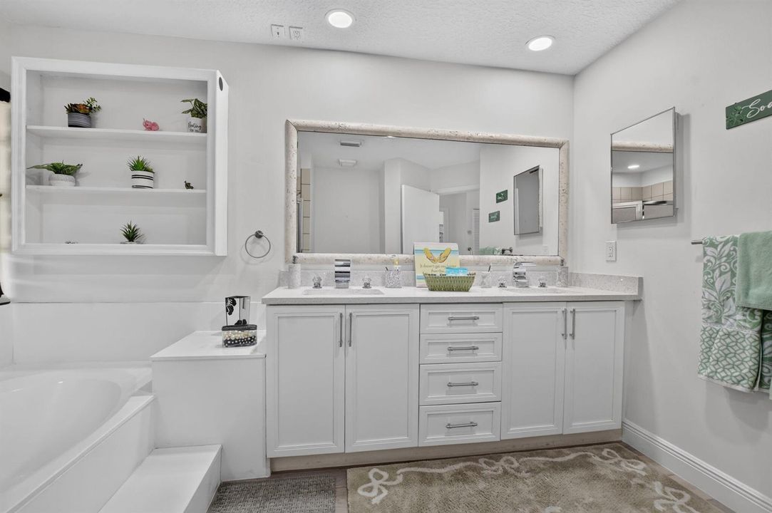 principal bath