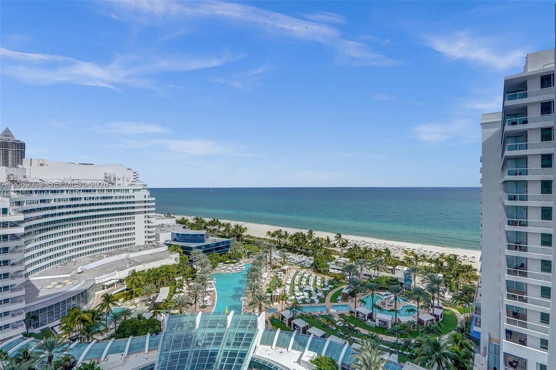For Rent: $9,000 (1 beds, 2 baths, 1000 Square Feet)