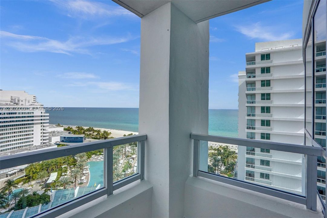 For Rent: $9,000 (1 beds, 2 baths, 1000 Square Feet)