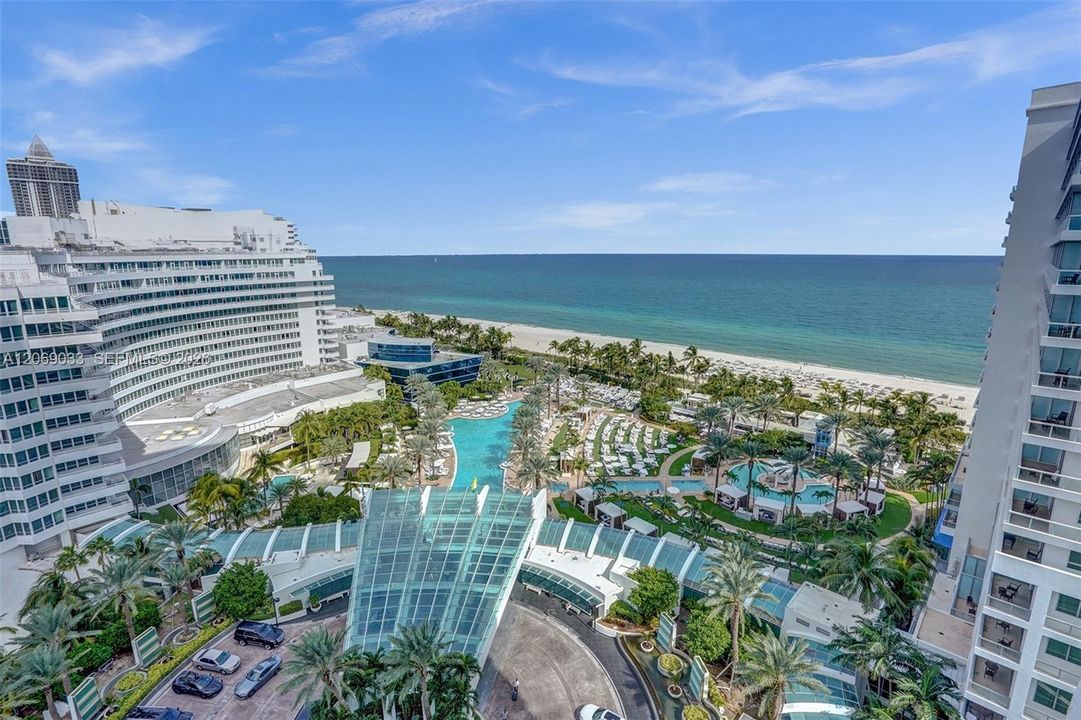 For Rent: $9,000 (1 beds, 2 baths, 1000 Square Feet)