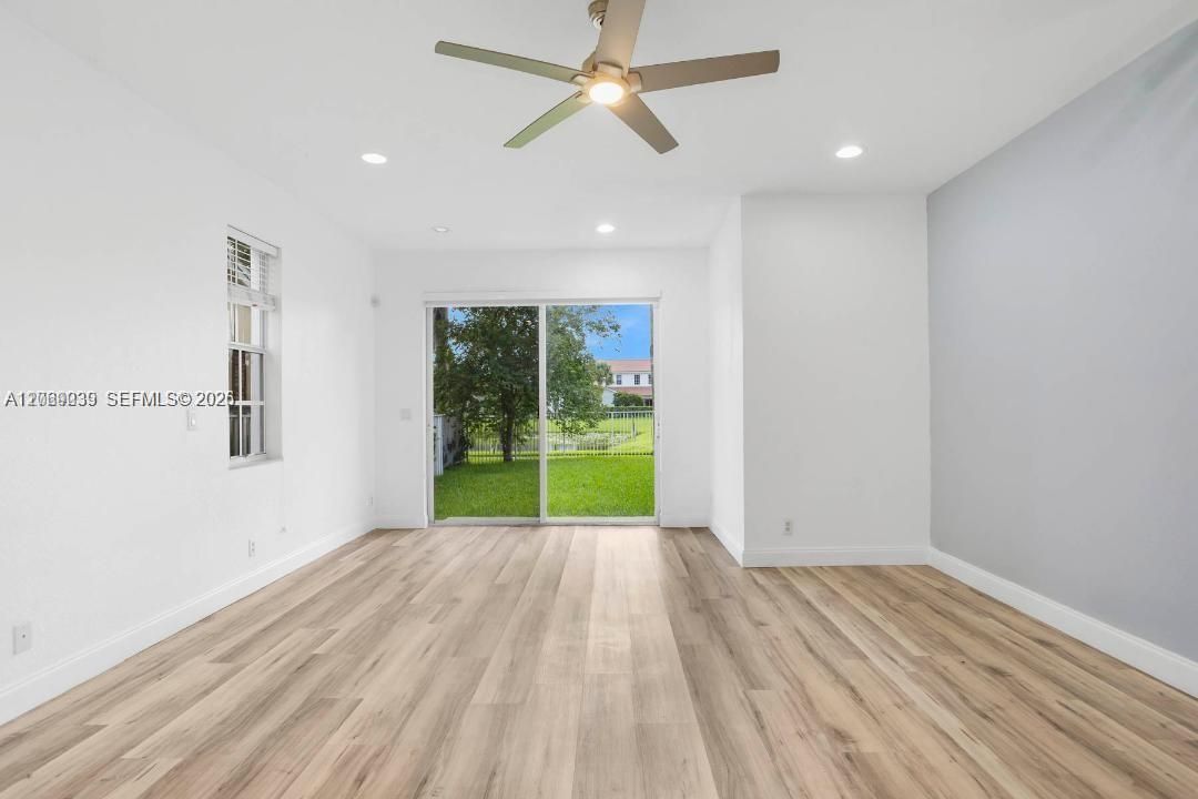For Rent: $4,995 (4 beds, 3 baths, 2983 Square Feet)