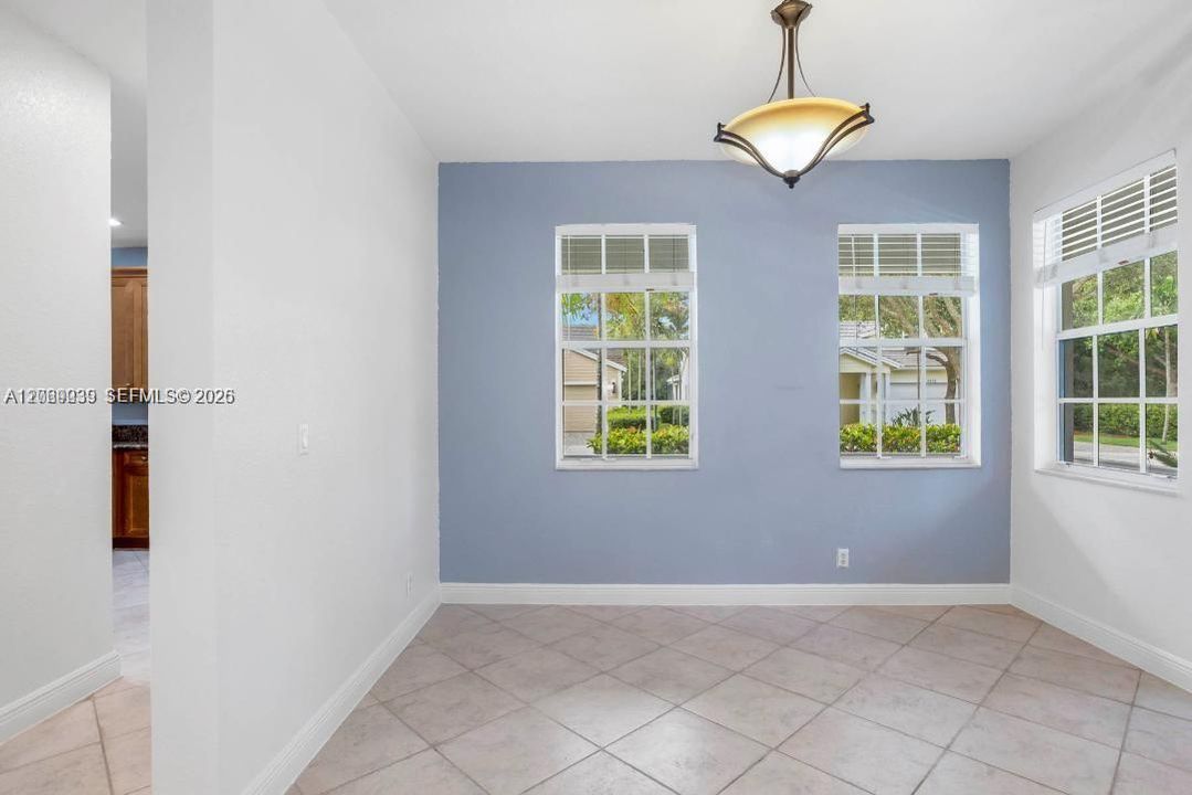 For Rent: $4,995 (4 beds, 3 baths, 2983 Square Feet)
