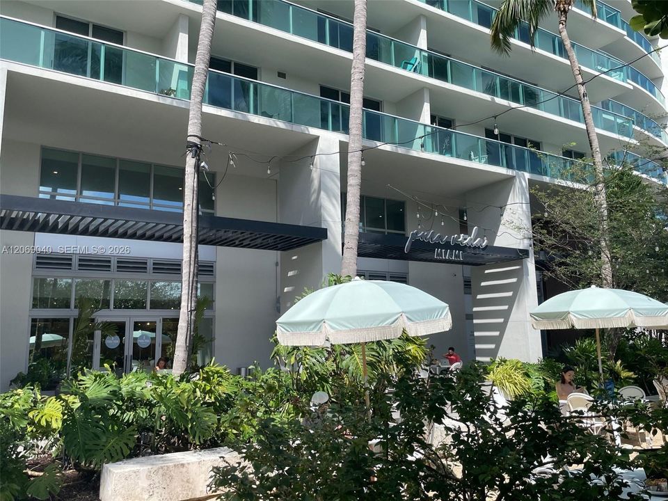 En Venta: $775,000 (2 camas, 2 baños, 1072 Pies cuadrados)