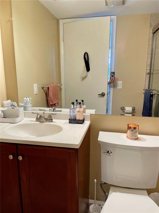 For Rent: $2,100 (2 beds, 2 baths, 1140 Square Feet)