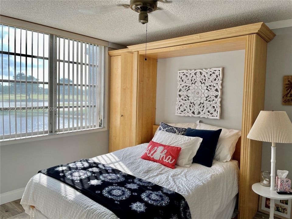 For Rent: $2,100 (2 beds, 2 baths, 1140 Square Feet)