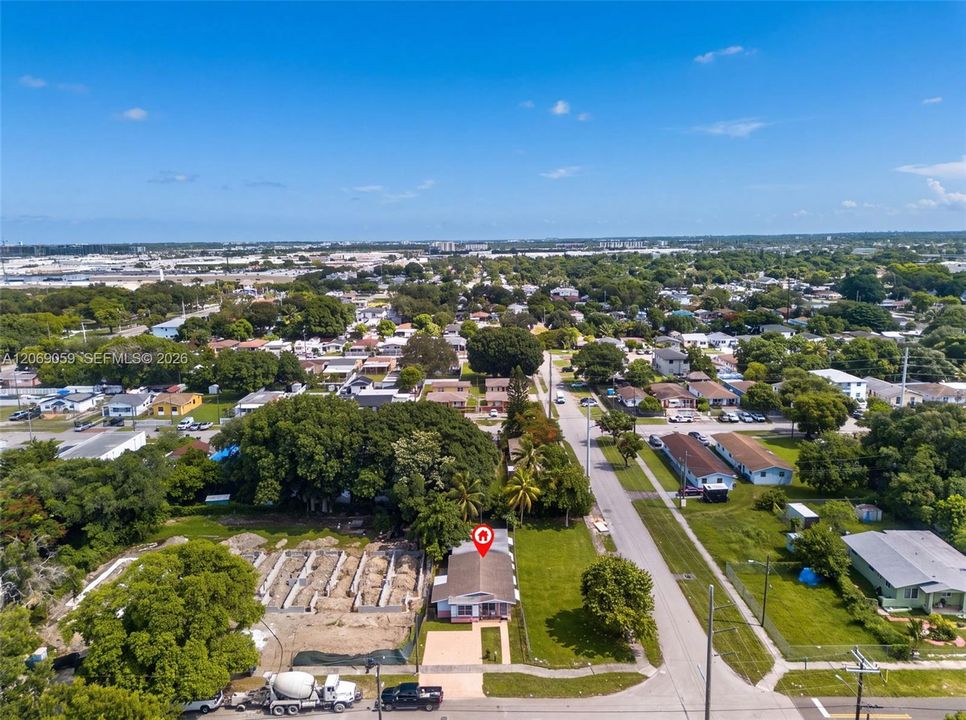 For Sale: $549,500 (3 beds, 2 baths, 1656 Square Feet)
