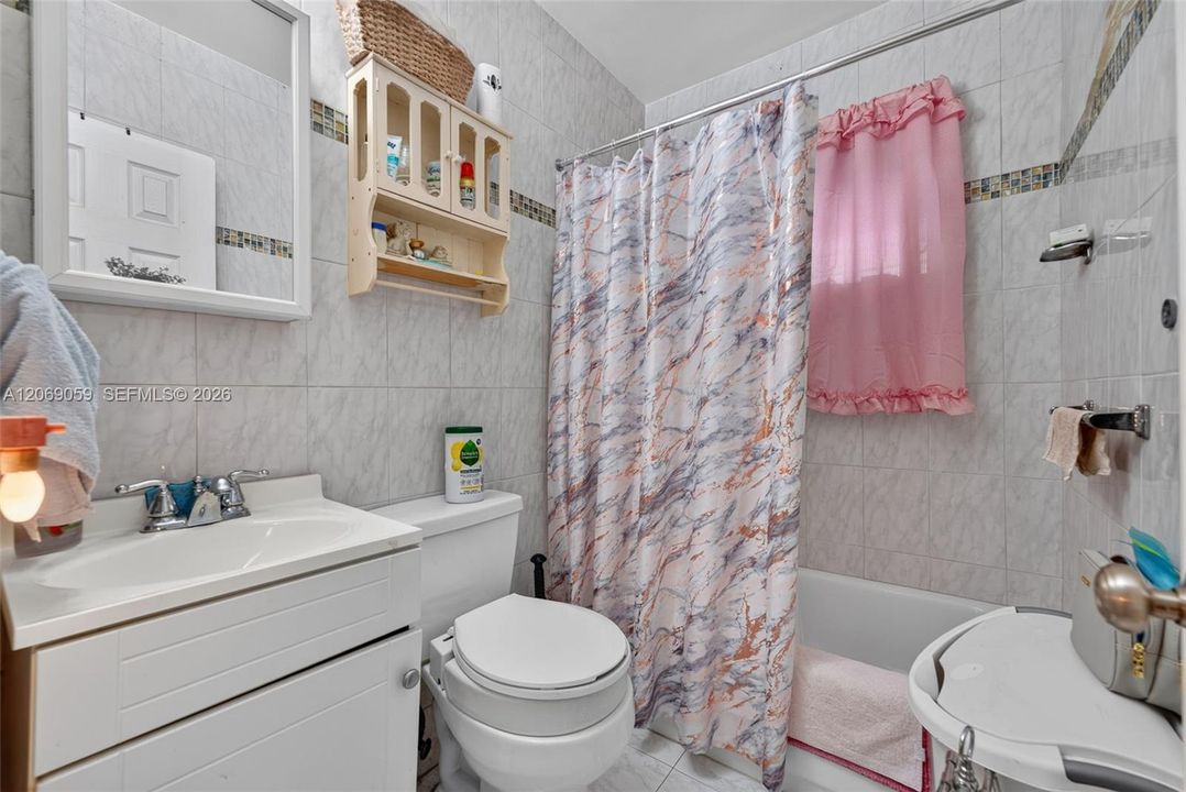 For Sale: $549,500 (3 beds, 2 baths, 1656 Square Feet)