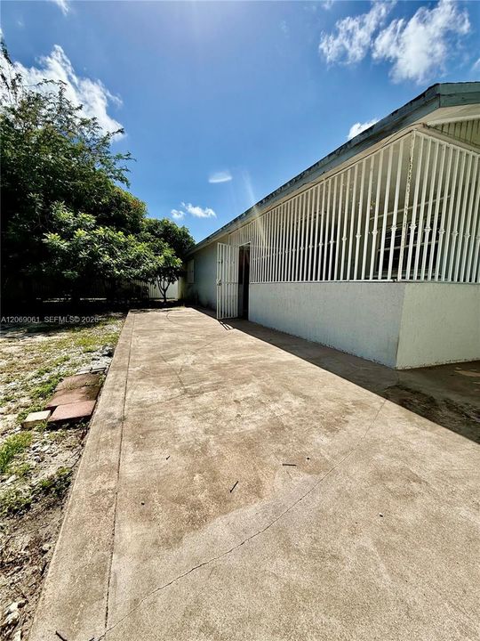 En Venta: $559,000 (3 camas, 2 baños, 1624 Pies cuadrados)
