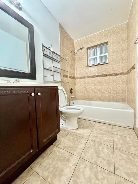 En Venta: $559,000 (3 camas, 2 baños, 1624 Pies cuadrados)