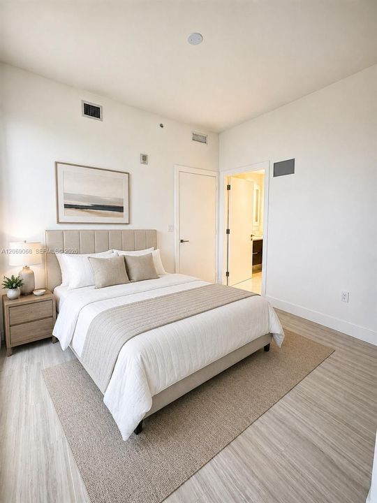 For Sale: $815,000 (1 beds, 1 baths, 792 Square Feet)