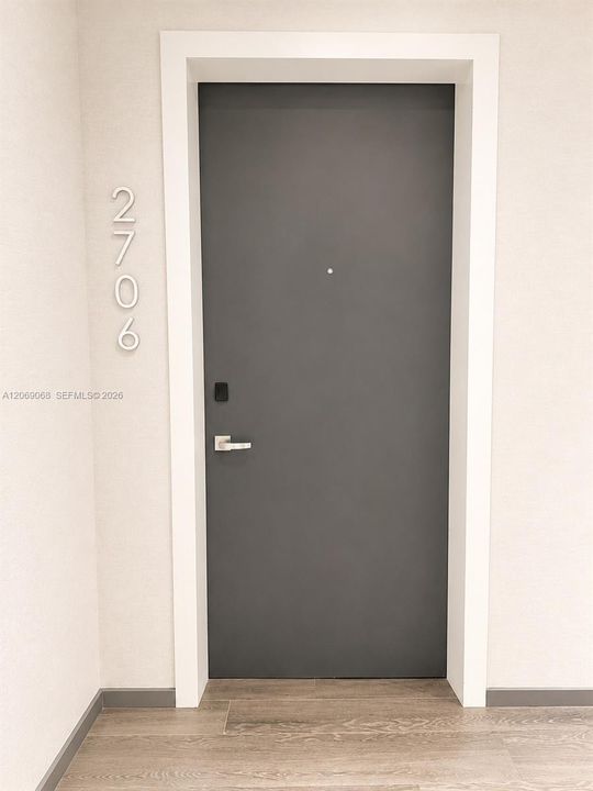 For Sale: $815,000 (1 beds, 1 baths, 792 Square Feet)
