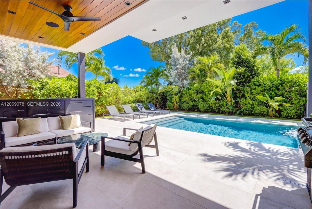 For Sale: $2,750,000 (4 beds, 5 baths, 3544 Square Feet)