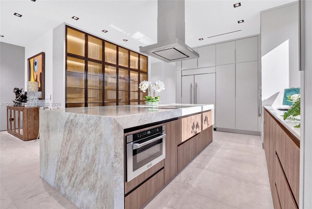 For Sale: $2,750,000 (4 beds, 5 baths, 3544 Square Feet)