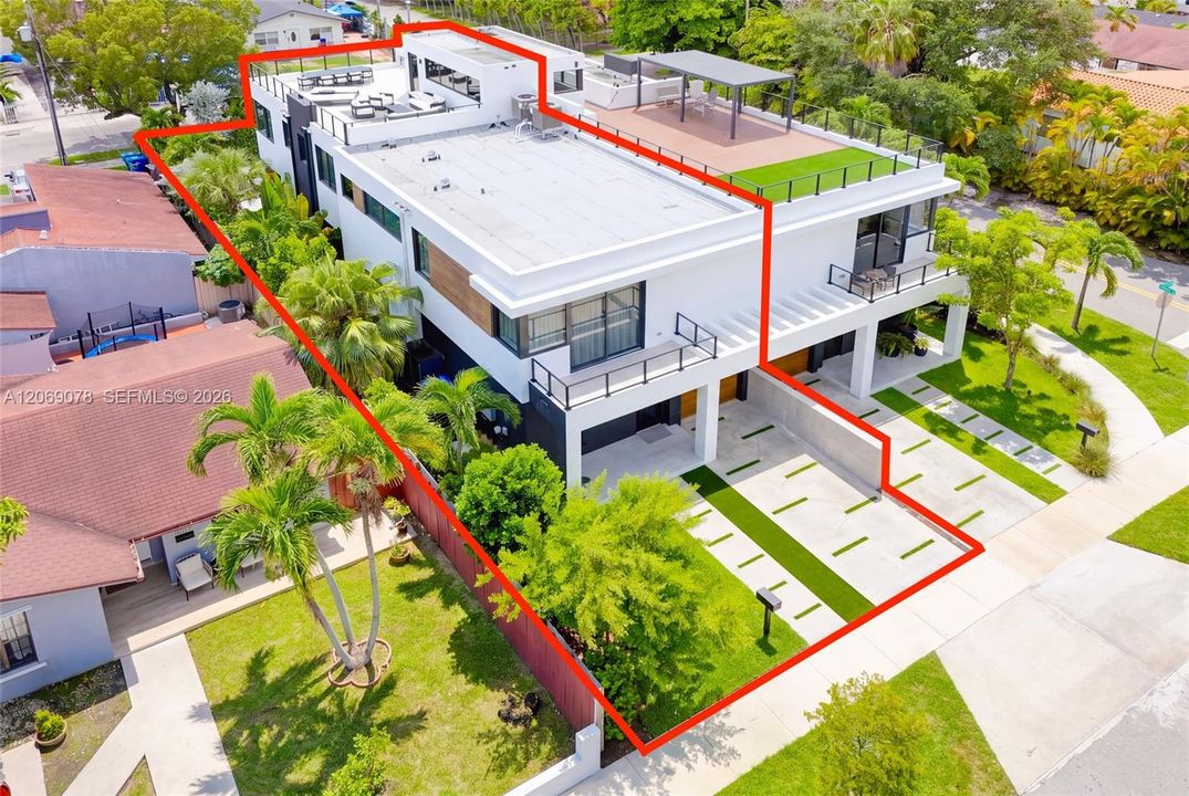 For Sale: $2,750,000 (4 beds, 5 baths, 3544 Square Feet)