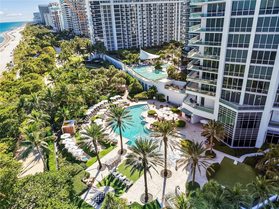 For Sale: $3,650,000 (2 beds, 2 baths, 1913 Square Feet)