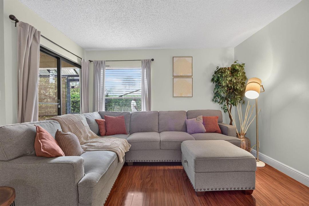 16-web-or-mls-4705-7797
