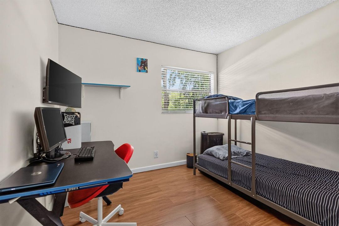 30-web-or-mls-4705-7869