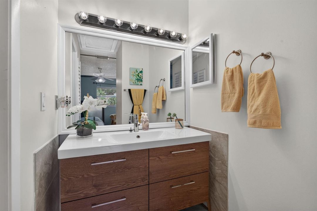 35-web-or-mls-4705-7896