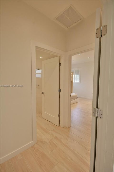 В аренду: $7,500 (3 спален, 2 ванн, 1734 Квадратных фут)