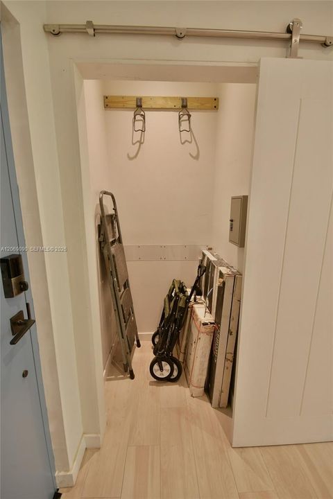 В аренду: $7,500 (3 спален, 2 ванн, 1734 Квадратных фут)