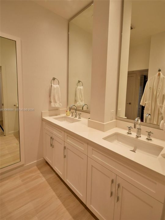 В аренду: $7,500 (3 спален, 2 ванн, 1734 Квадратных фут)