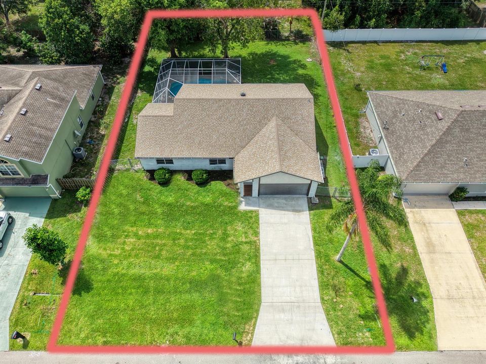 742 SW Nichols Terr