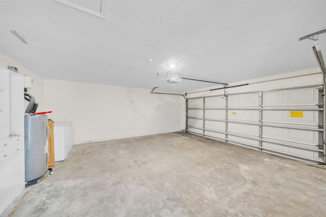 23 Garage (01)