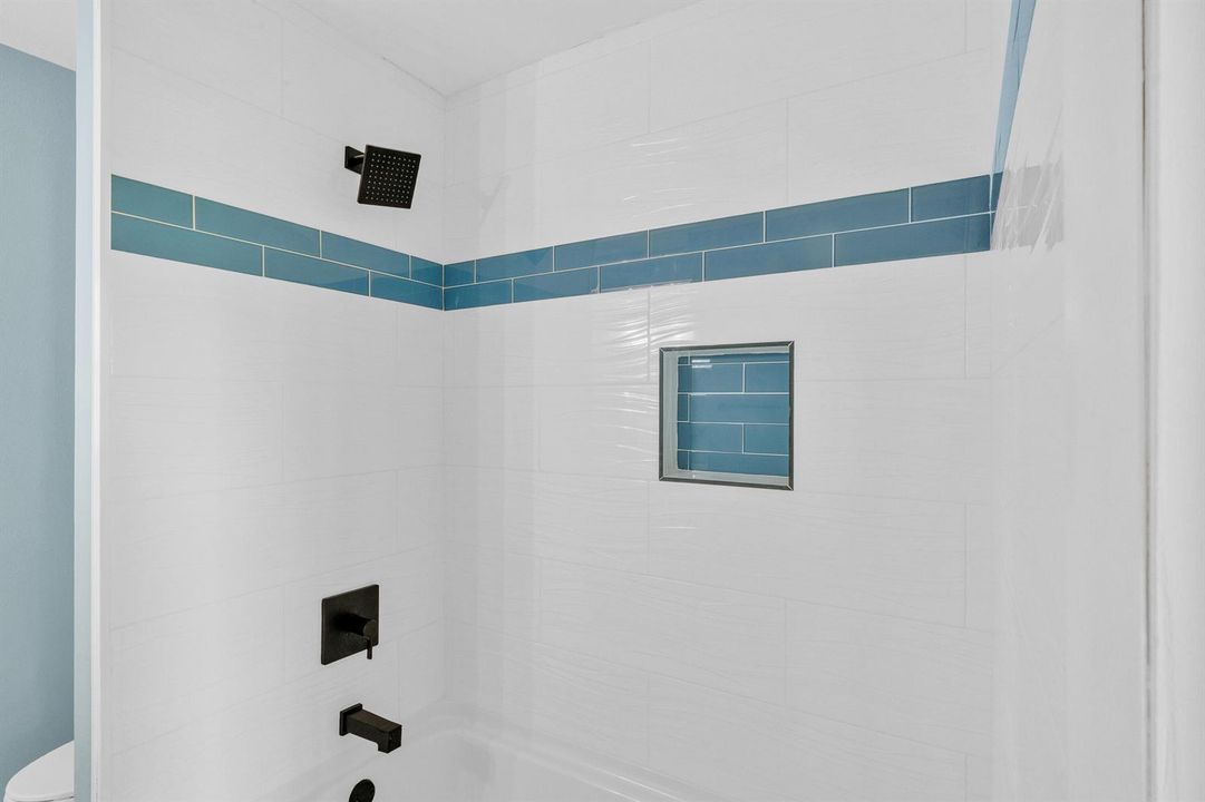 17 Cabana Bath (2)