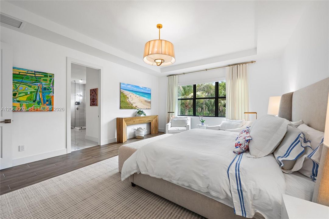 En Venta: $2,500,000 (4 camas, 3 baños, 3539 Pies cuadrados)