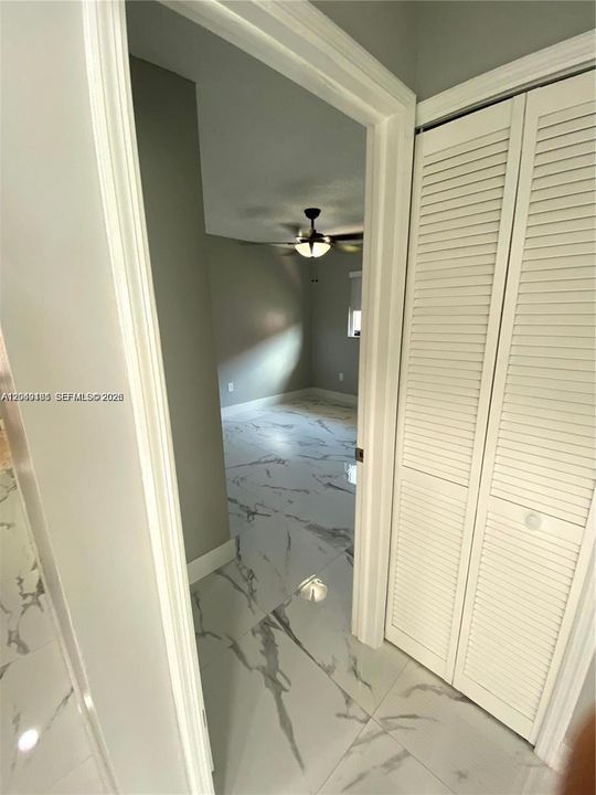 Active With Contract: $2,700 (2 beds, 1 baths, 1456 Square Feet)