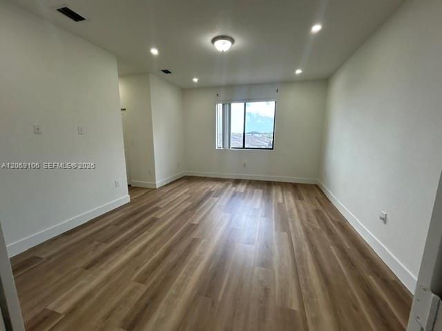 For Rent: $4,800 (5 beds, 4 baths, 0 Square Feet)