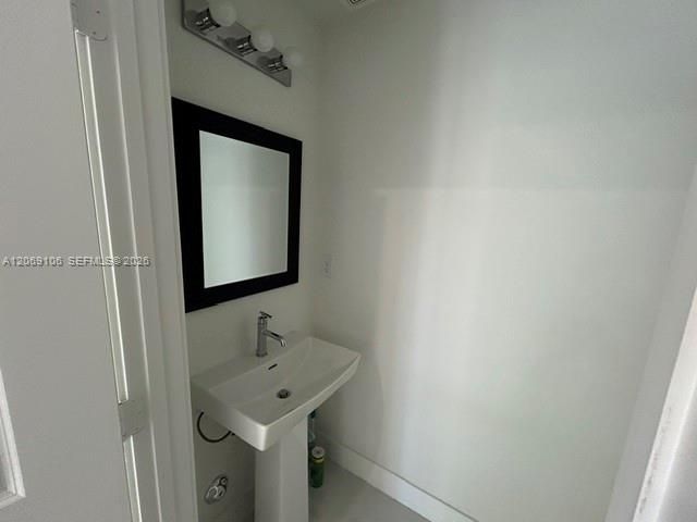 For Rent: $4,800 (5 beds, 4 baths, 0 Square Feet)