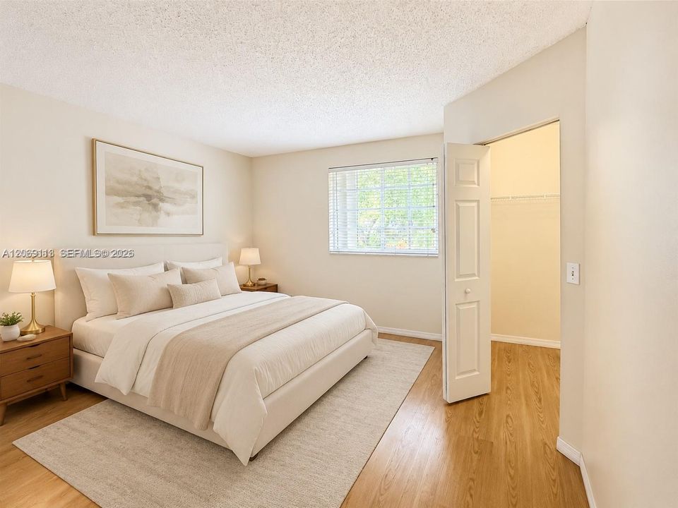 For Rent: $2,849 (2 beds, 2 baths, 979 Square Feet)