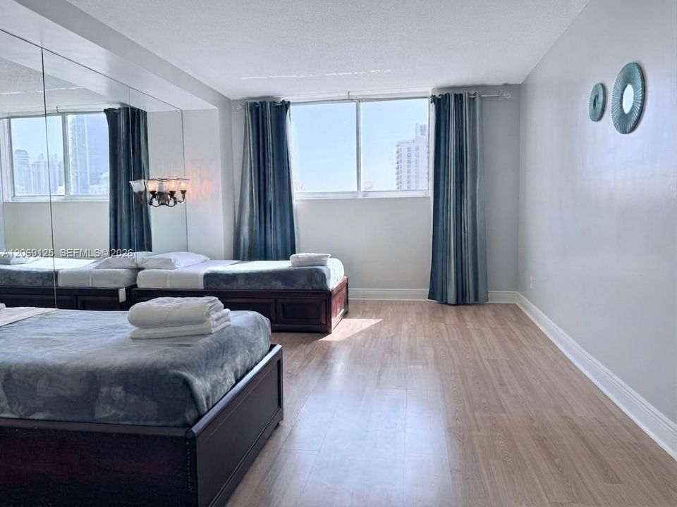 For Rent: $4,000 (2 beds, 2 baths, 1505 Square Feet)