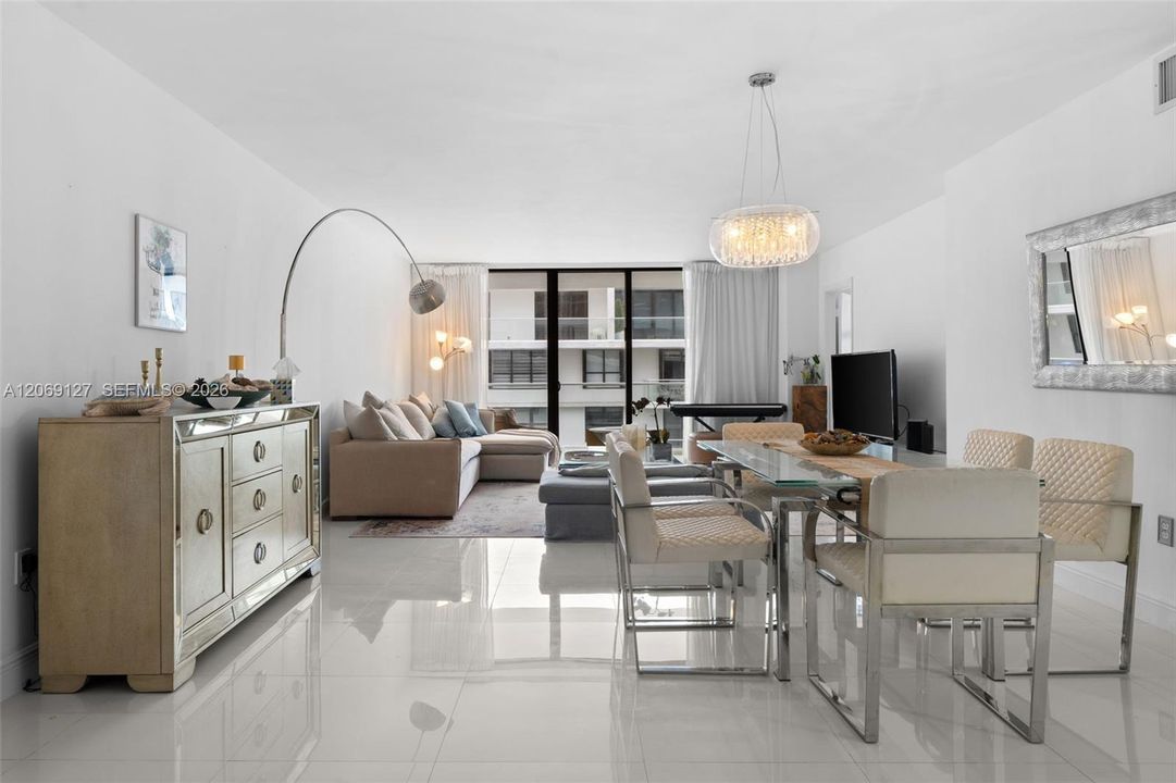 For Rent: $7,500 (2 beds, 2 baths, 1388 Square Feet)