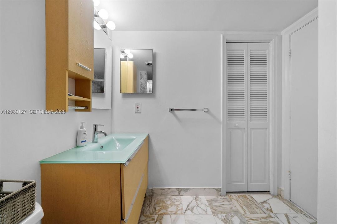 For Rent: $7,500 (2 beds, 2 baths, 1388 Square Feet)