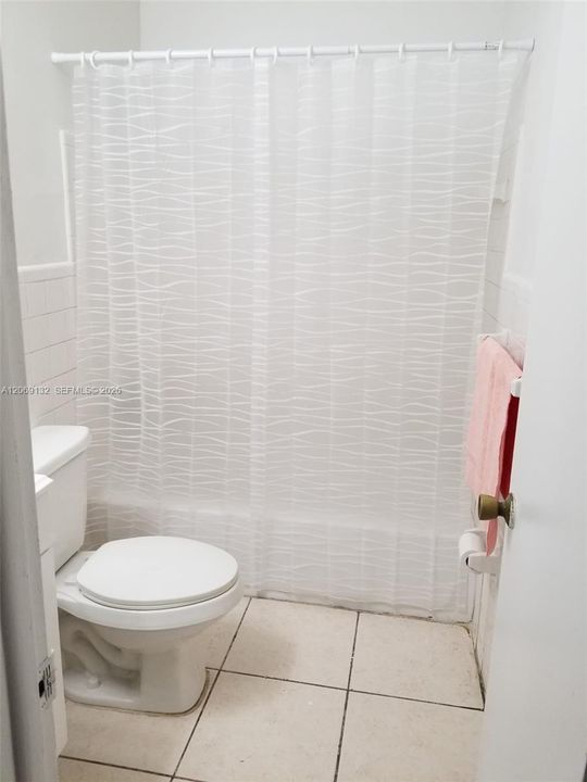 For Rent: $1,400 (1 beds, 1 baths, 580 Square Feet)