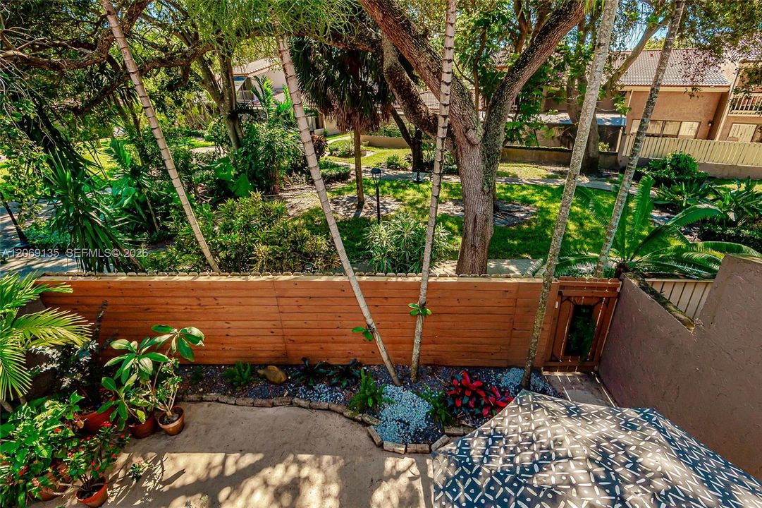 : $589,000 (3 beds, 3 baths, 2350 Square Feet)