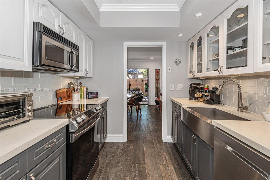 : $589,000 (3 beds, 3 baths, 2350 Square Feet)
