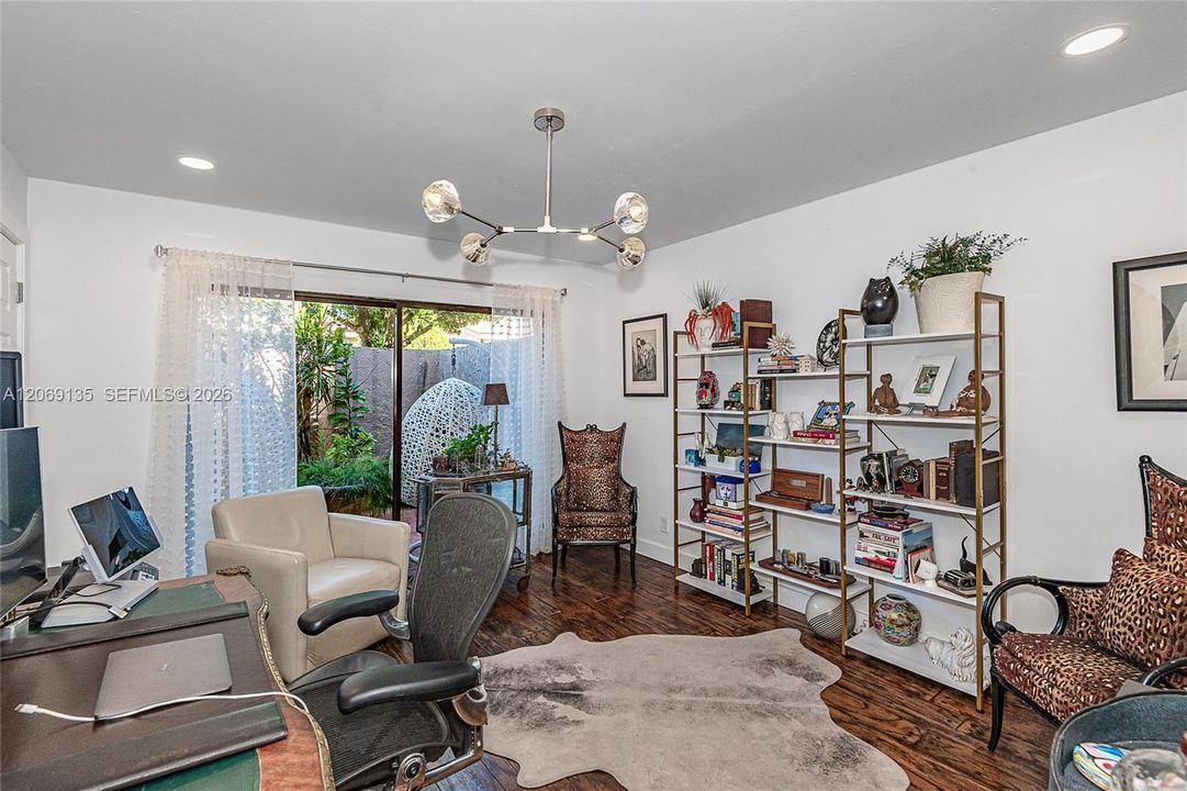 : $589,000 (3 beds, 3 baths, 2350 Square Feet)