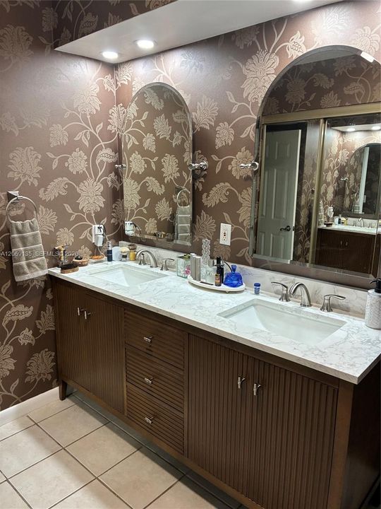 Primary bath