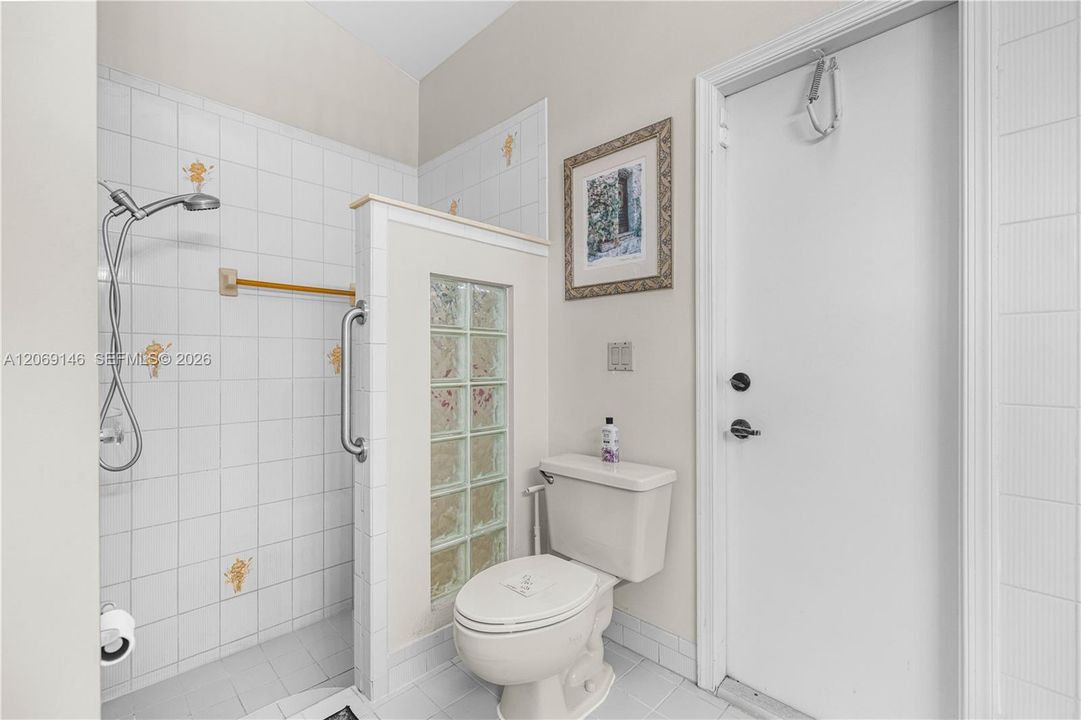 For Sale: $699,000 (3 beds, 2 baths, 2075 Square Feet)